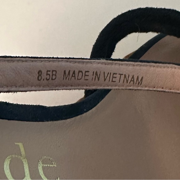 Kate Spade size 8.5 “Patio” navy suede with wicker platform sandal with bow - Picture 10 of 10